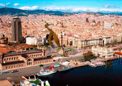 Описание Барселоны. Это прекрасный древний город, имеющий крупный порт на берегу средиземного моря