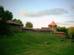Основание города Каунас можно отнести к 13 веку, когда на месте древних поселений построили Каунасский замок с оборонительными сооружениями.